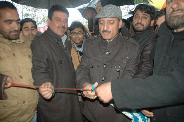 250 link roads, 70 culverts coming up in Kupwara district: Haq Khan